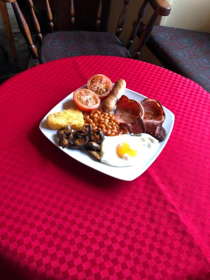 The Kings Arms Inn Stratton  Buitenkant foto